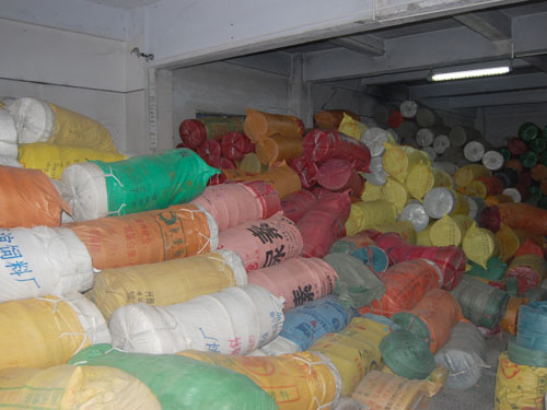 草丙厂家仓库存货